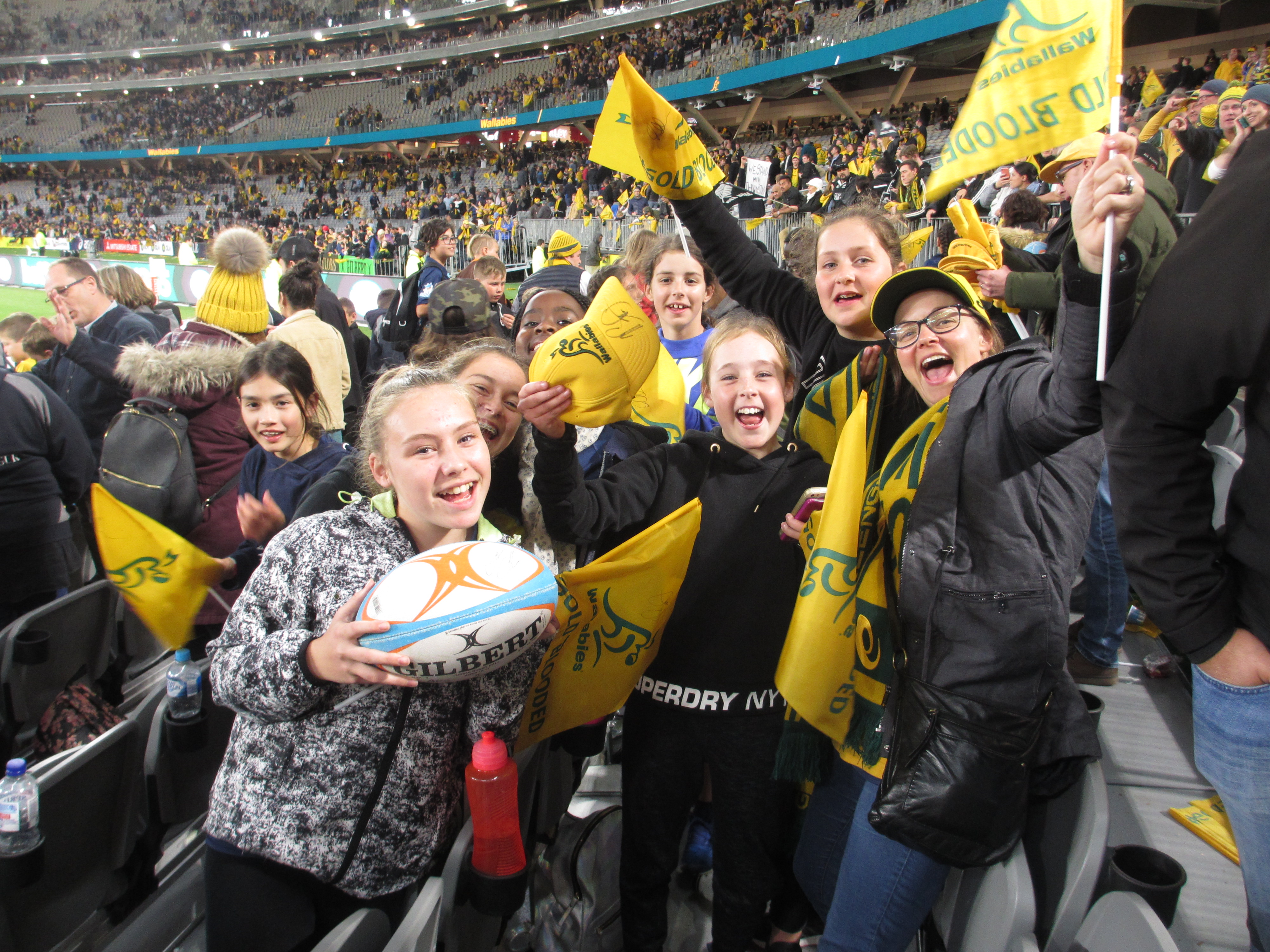 Girls at the footy