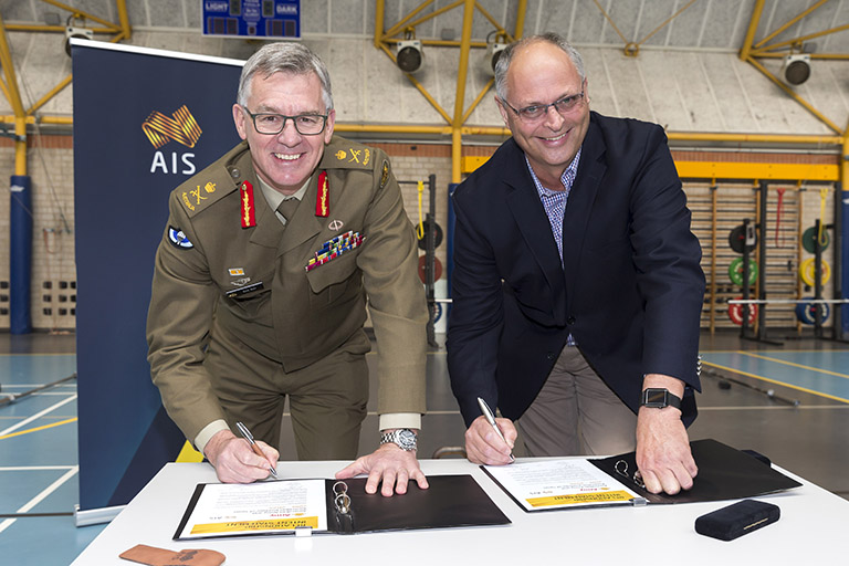 The Chief of Army, Lieutenant General Rick Burr and AIS Director Peter Conde.