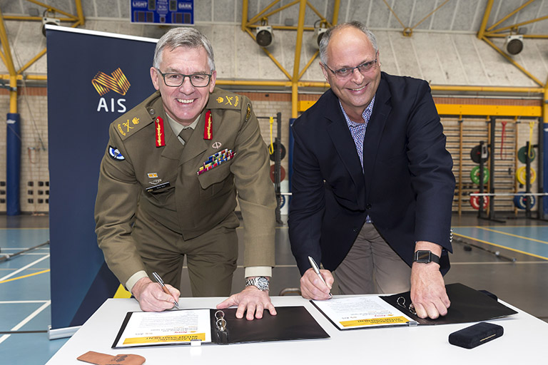 The Chief of Army, Lieutenant General Rick Burr and AIS Director Peter Conde.