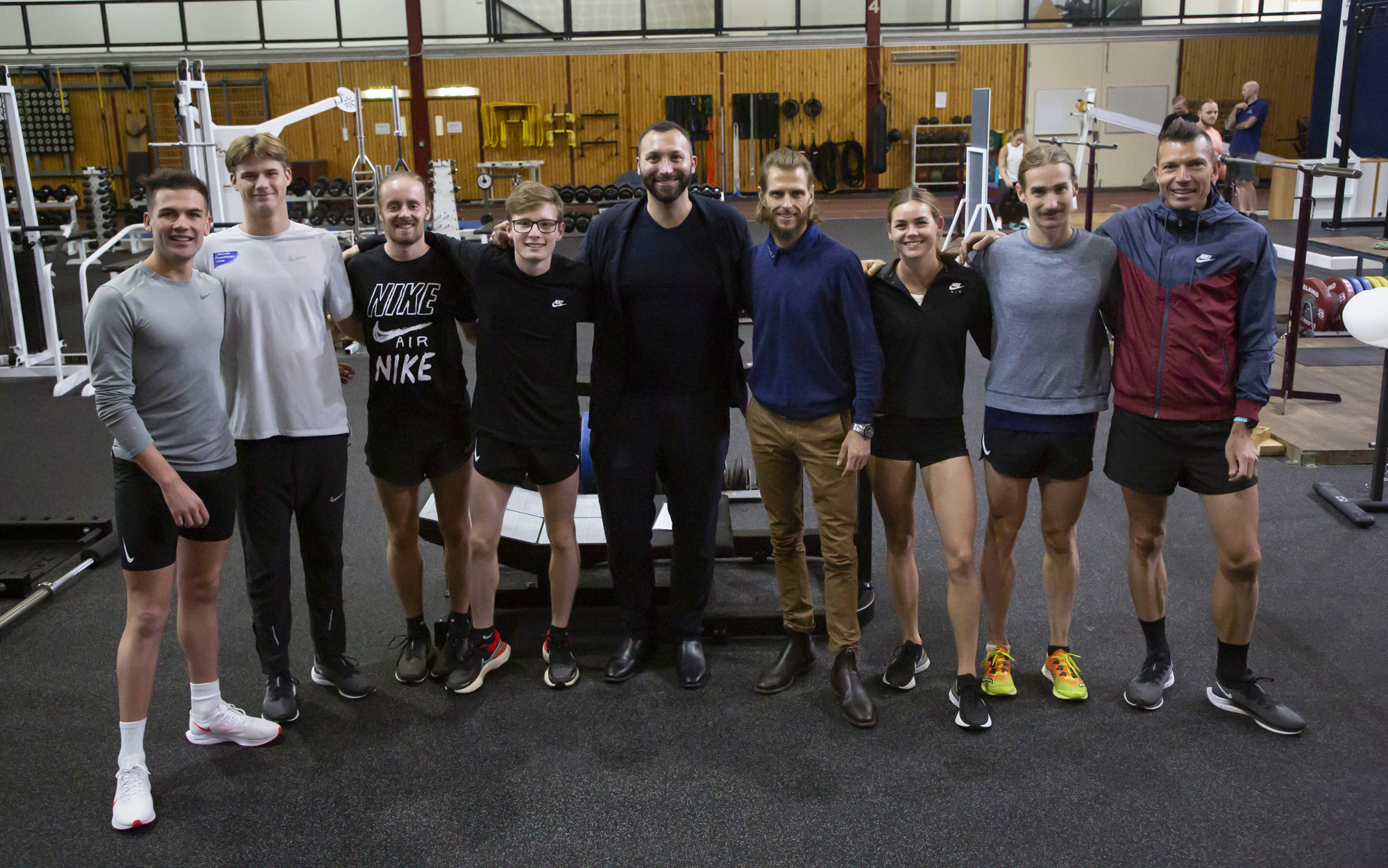 Thorpe with the AIS-based athletics squad 